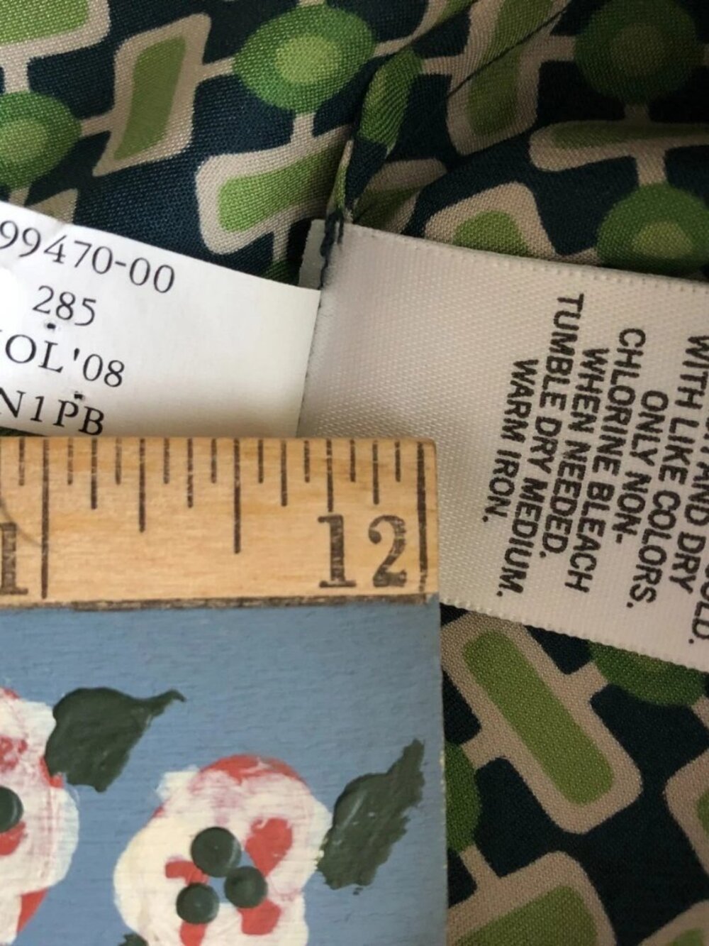 Y2K Banana Republic Short Sleeve Green Geometric Blouse Top Size M - Picture 14 of 16